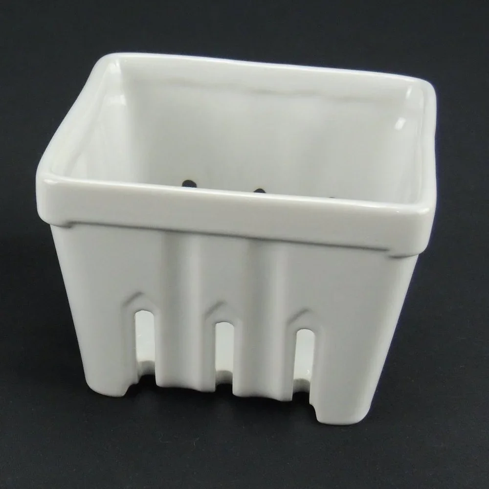 Sur la Table White Berry Basket Set